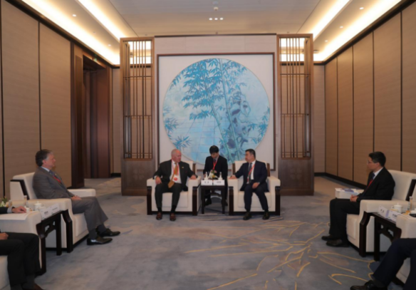 白忠泉董事长与励展博览集团首席执行官仲昊会谈